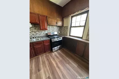 304 Edgewood Street, Hartford, CT 06112 - Photo 11