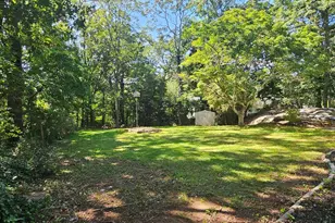 162 Short Beach Rd, East Haven, CT 06512 - Photo 9