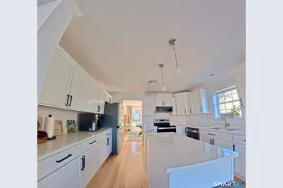 156 Dayton Road, Bridgeport, CT 06606 - Photo 7
