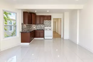 209 Cooke St, Waterbury, CT 06710 - Photo 5