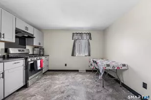 31 W Clark St, West Haven, CT 06516 - Photo 7