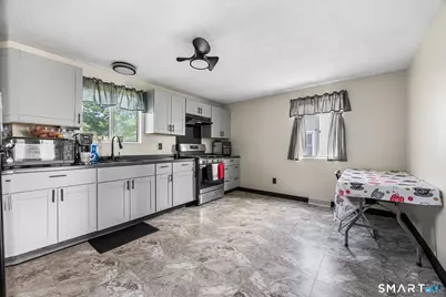 31 West Clark Street, West Haven, CT 06516 - Photo 5