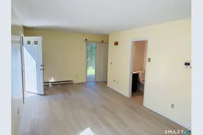 64 Deerwood Lane #2, Waterbury, CT 06704 - Photo 5