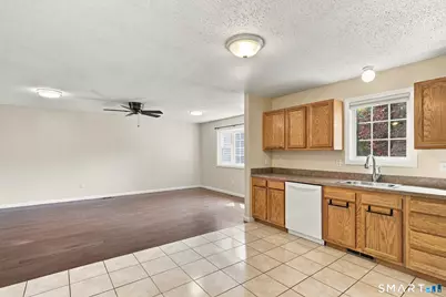 17 Vincent Court #17, East Hartford, CT 06108 - Photo 3