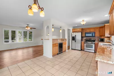 2007 Hartford Turnpike, North Haven, CT 06473 - Photo 11