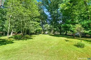 21 Perkins Dr, Wallingford, CT 06492 - Photo 9