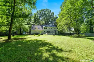 21 Perkins Dr, Wallingford, CT 06492 - Photo 3