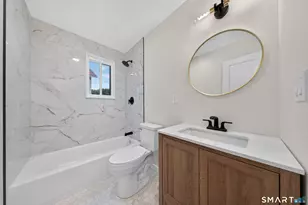 144 Acorn Ave, Bridgeport, CT 06606 - Photo 13