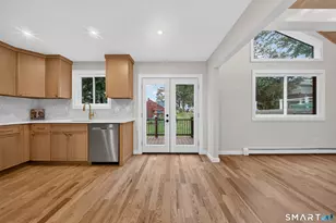 144 Acorn Ave, Bridgeport, CT 06606 - Photo 11