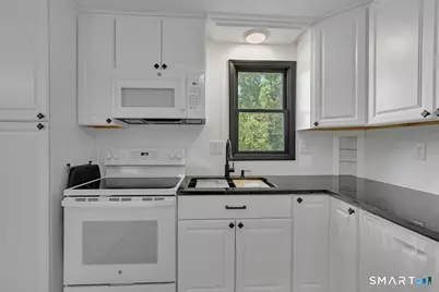 28 McNabola Lane, Wallingford, CT 06492 - Photo 11