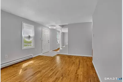 28 McNabola Lane, Wallingford, CT 06492 - Photo 3