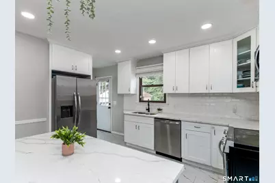 415 Painter Drive, West Haven, CT 06516 - Photo 11