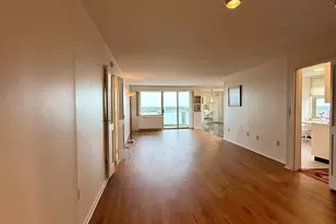 1 Strawberry Hill Ct, Stamford, CT 06902 - Photo 3