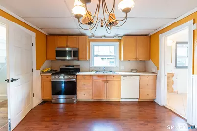 19 North Street, Meriden, CT 06451 - Photo 7