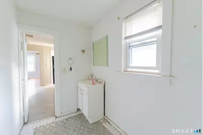 19 North Street, Meriden, CT 06451 - Photo 15