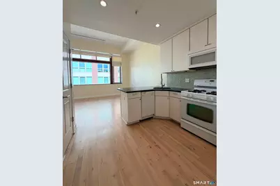 804 Chapel Street #302, New Haven, CT 06510 - Photo 5