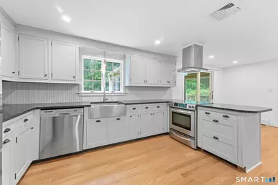 26 Sunset Hill Road, Simsbury, CT 06070 - Photo 15