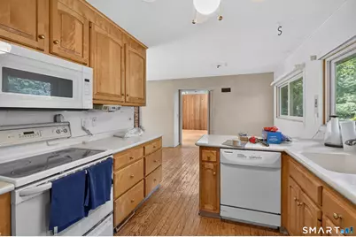 9 Stonecrop Road, Norwalk, CT 06851 - Photo 13