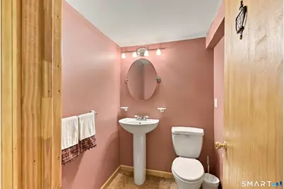 64 Davenport Road, West Hartford, CT 06110 - Photo 11