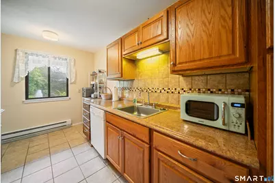13 Heritage Village #B, Southbury, CT 06488 - Photo 5