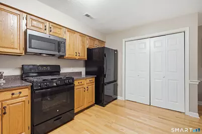 304 Ashmead Commons #304, Enfield, CT 06082 - Photo 15