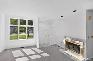 5 Riverwalk Dr, Simsbury, CT 06070 - Photo 5
