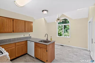 5 Riverwalk Drive #5, Simsbury, CT 06070 - Photo 13