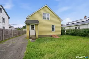 44 Sisson St, East Hartford, CT 06118 - Photo 7