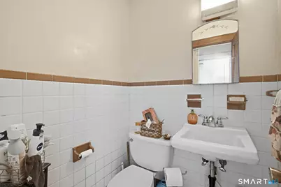 44 Sisson Street, East Hartford, CT 06118 - Photo 15