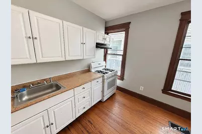 810 North Avenue, Bridgeport, CT 06606 - Photo 13