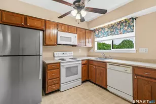 560 Yale Ave, Meriden, CT 06450 - Photo 5