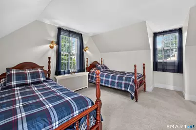 39 Glenwood Avenue, New London, CT 06320 - Photo 29
