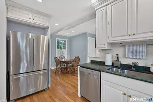 39 Glenwood Ave, New London, CT 06320 - Photo 7
