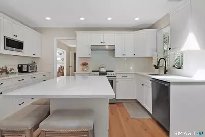 21 Tyler Drive, Stamford, CT 06903 - Photo 9