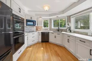 14 Vermillion Dr, Avon, CT 06001 - Photo 9