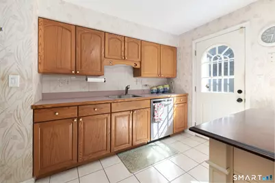 77 Pleasant Drive, Bethany, CT 06524 - Photo 9