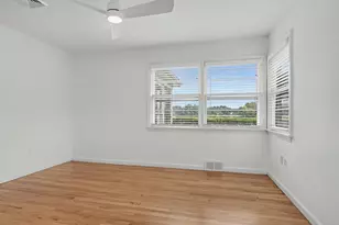 100 Lakeshore Terrace, Bridgeport, CT 06606 - Photo 35