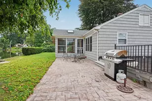 100 Lakeshore Terrace, Bridgeport, CT 06606 - Photo 7