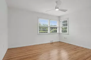 100 Lakeshore Terrace, Bridgeport, CT 06606 - Photo 33