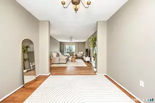 31 Ameridge Dr, Bridgeport, CT 06606 - Photo 7
