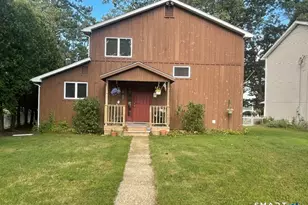 10 Bluff Rd W, Ledyard, CT 06335 - Photo 1