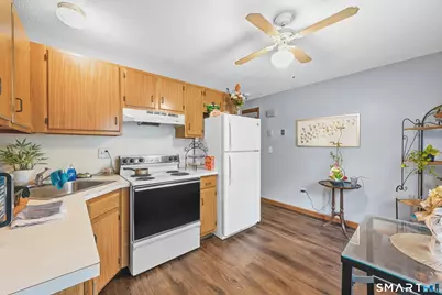 379 Perkins Avenue, Waterbury, CT 06704 - Photo 9