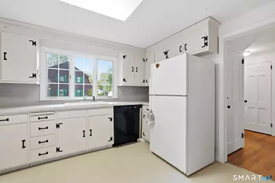 53 Woodridge Circle, West Hartford, CT 06107 - Photo 13