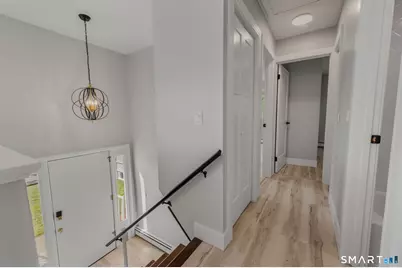 17 Elrin Place, New London, CT 06320 - Photo 5