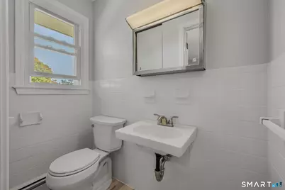 17 Elrin Place, New London, CT 06320 - Photo 29
