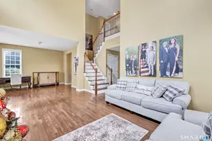 17 Traditions Blvd, Southbury, CT 06488 - Photo 9
