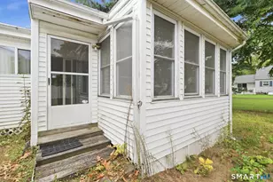 33 Cora St, Enfield, CT 06082 - Photo 7