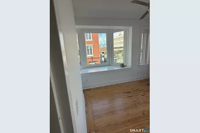 2 Bank Street, New London, CT 06320 - Photo 15
