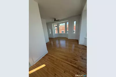 2 Bank Street, New London, CT 06320 - Photo 5