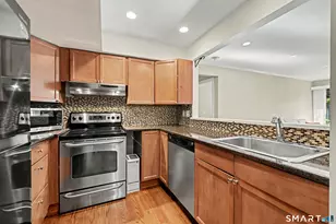 1465 East Putnam Ave, Greenwich, CT 06870 - Photo 15